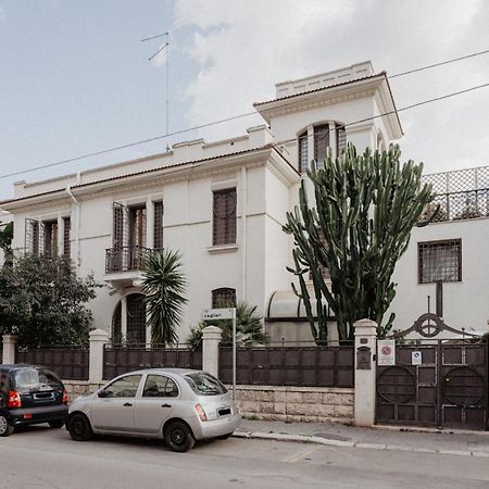 Villa Luigi XVI Taranto Bagian luar foto