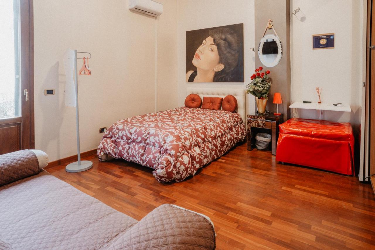 Villa Luigi XVI Taranto Bagian luar foto