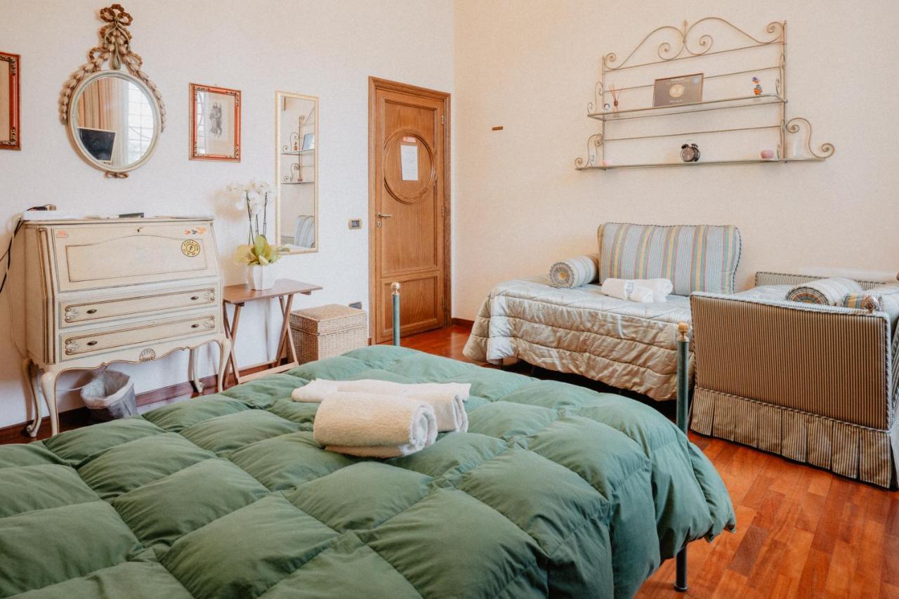 Villa Luigi XVI Taranto Bagian luar foto