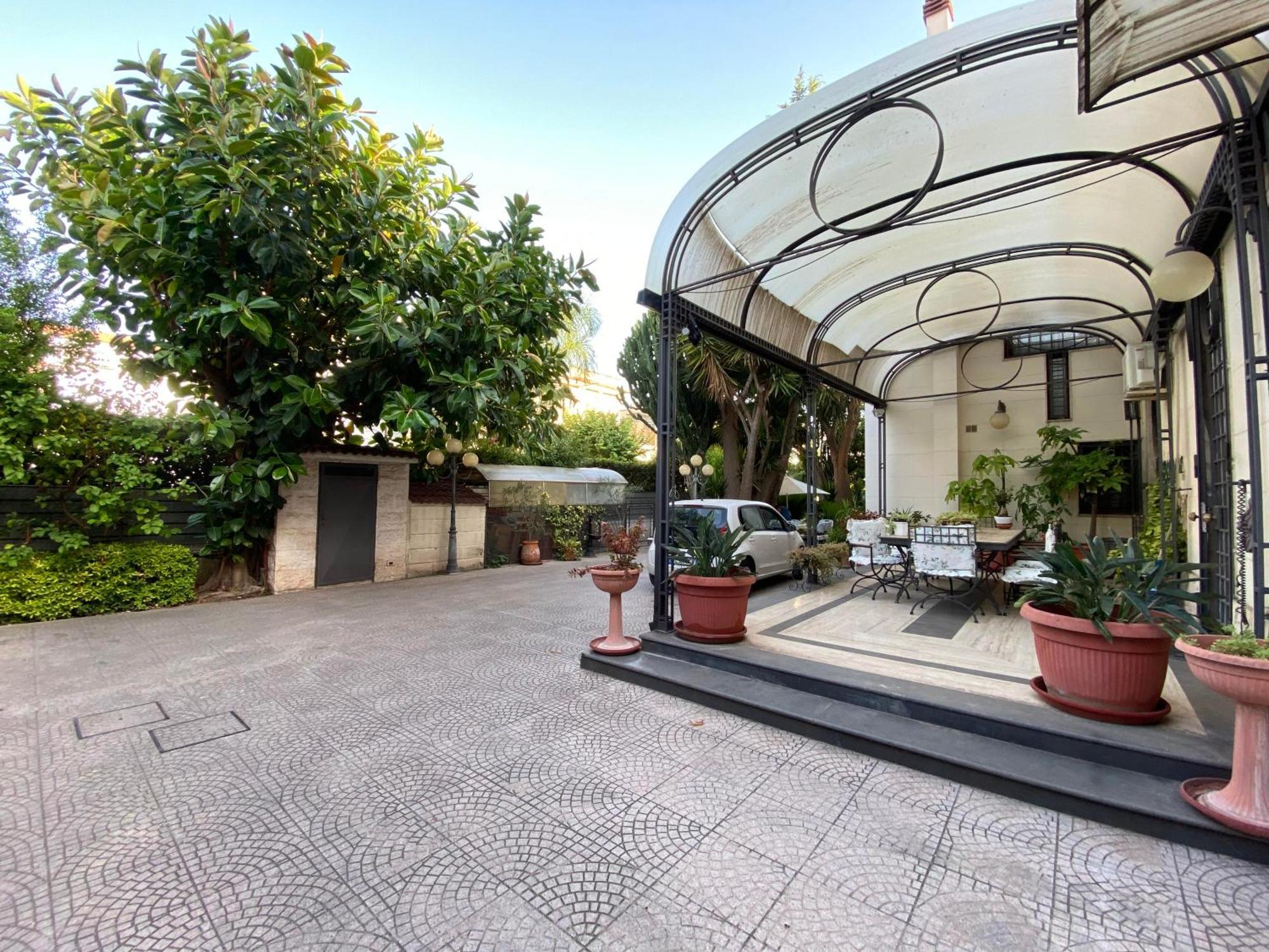 Villa Luigi XVI Taranto Bagian luar foto