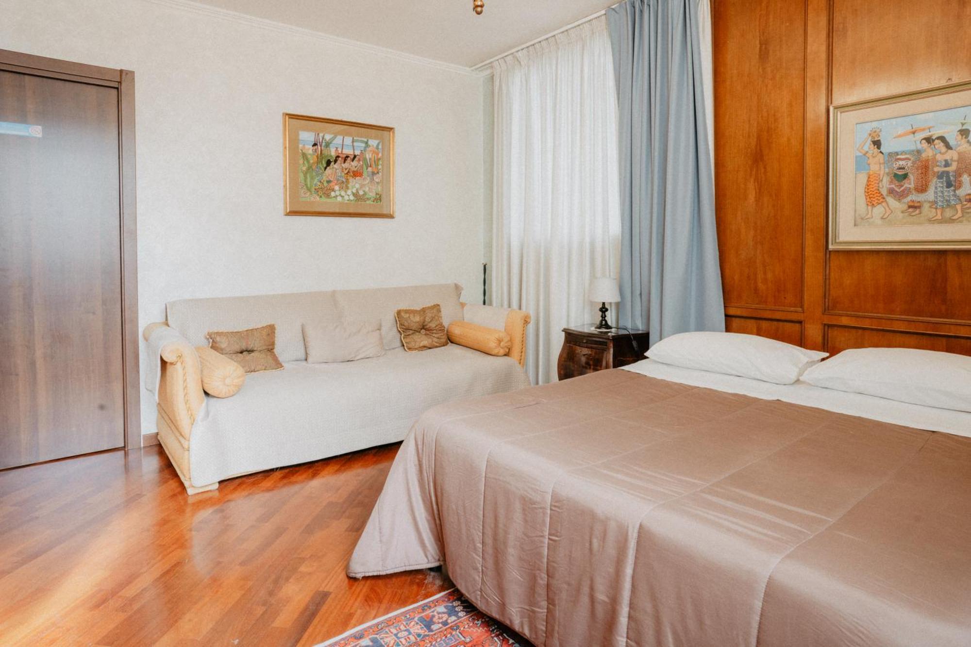 Villa Luigi XVI Taranto Bagian luar foto