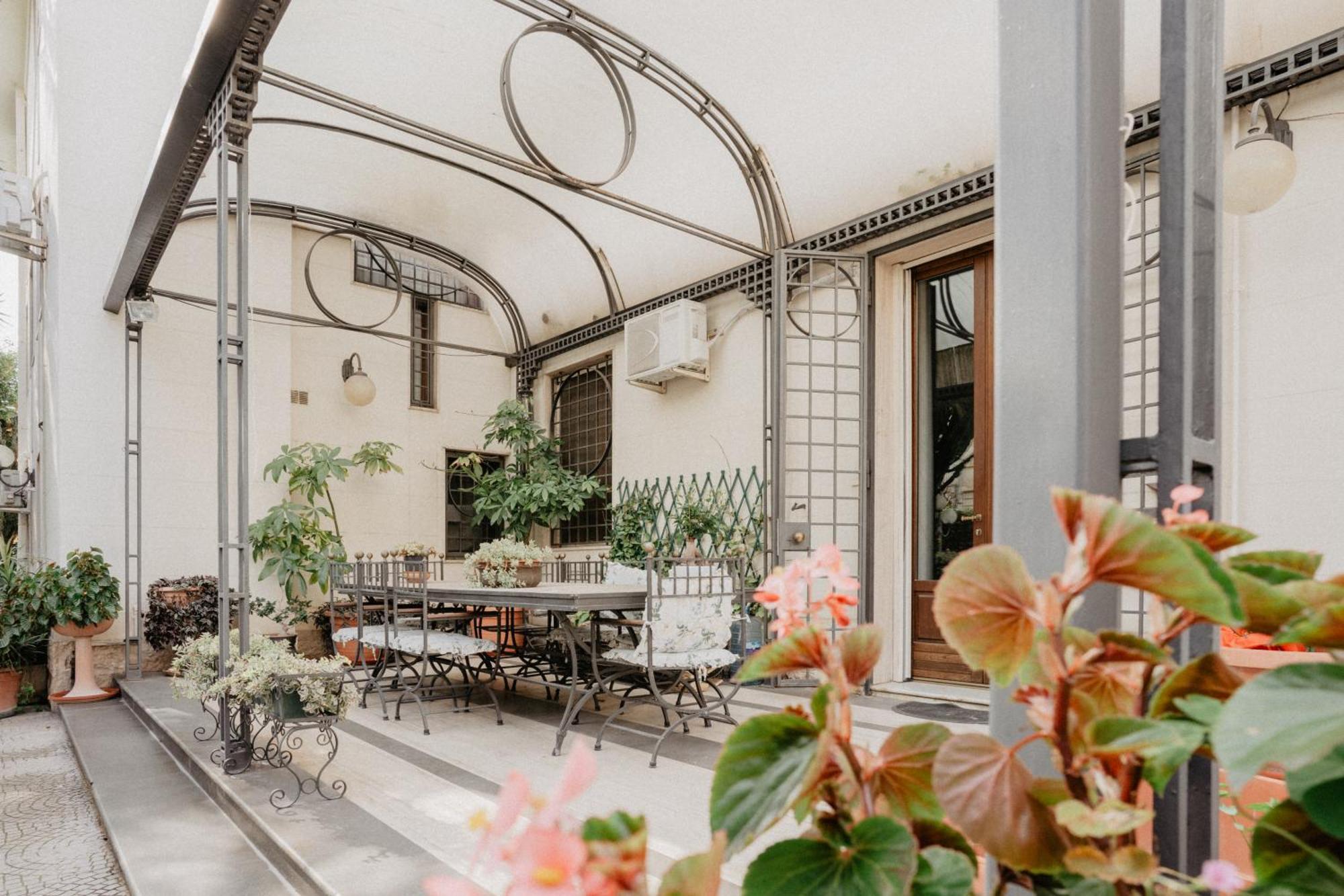 Villa Luigi XVI Taranto Bagian luar foto